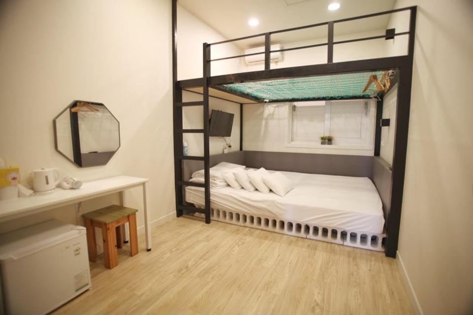 Romantic Ocean Yeosu Exterior foto