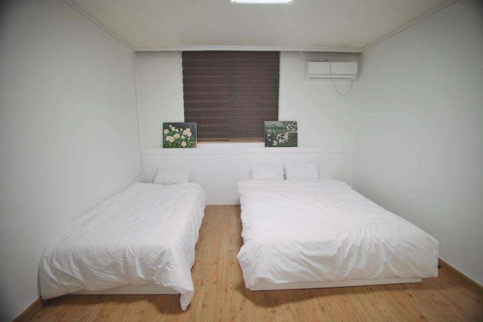 Romantic Ocean Yeosu Exterior foto